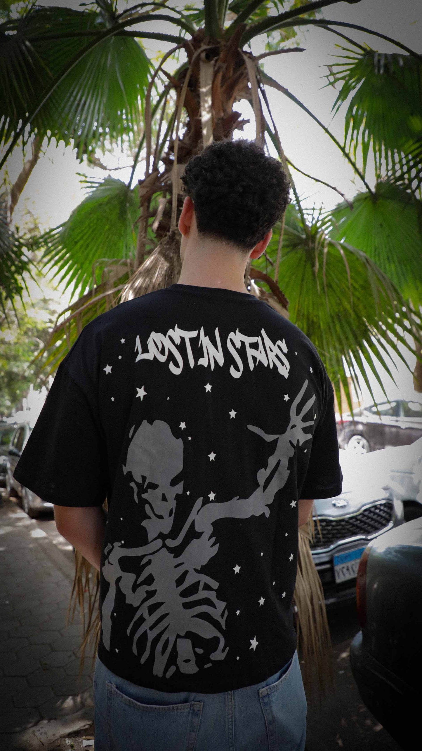 BLACK LOST IN STARS TEE