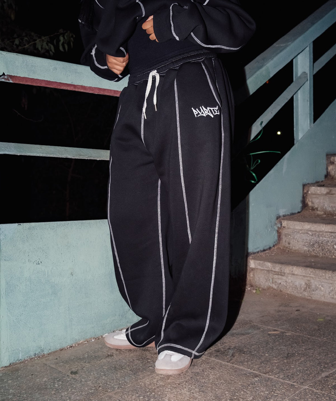 Black Valor Sweatpants